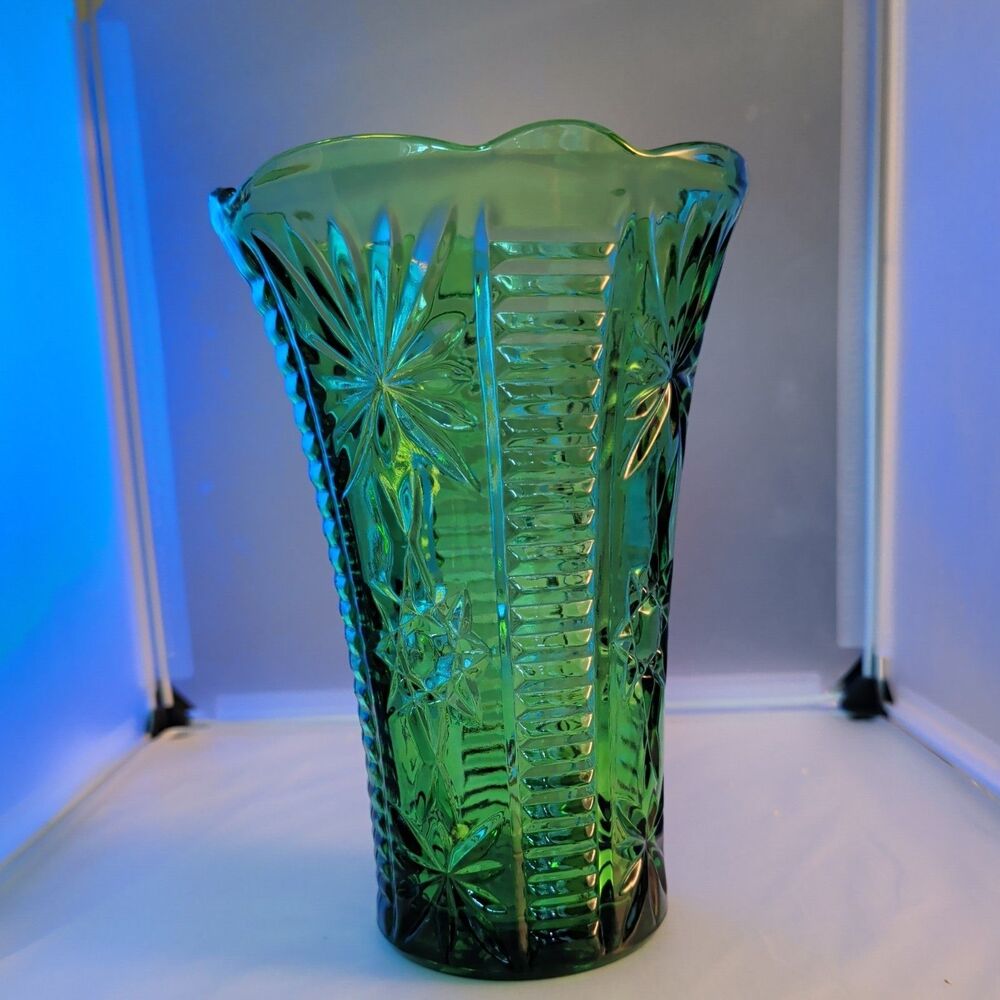 Vintage Emerald Green Anchor Hocking Star Of David Vase Beautiful